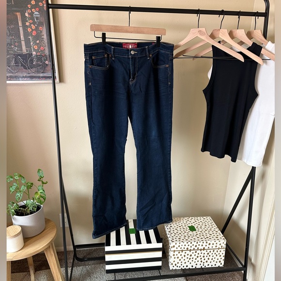 Lucky Brand Sweet’N Low Bootcut Jeans Size 14 (32) Regular - Picture 2 of 13